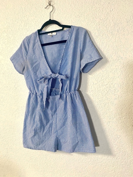 Missguided Pants - Missguided Blue & White Striped Short Sleeve Tie-Front Key hole Summer Romper